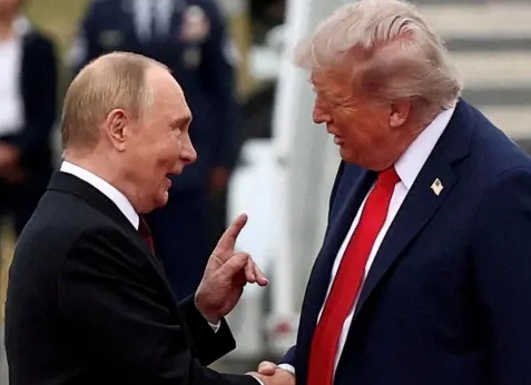 Мир моды всегда удивляет нас новыми веяниями и трендами, и сезон 2025 не станет исключением! В этом году джинсовая ткань выходит за рамки